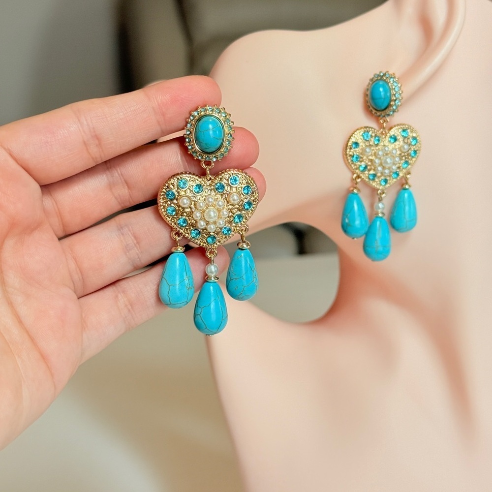 ⚜️ Turquoise Heart Drop Earrings - Gold Tone Women Jewelry - Picture 7 of 10